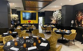 Hotel Restaurant Les Arcades